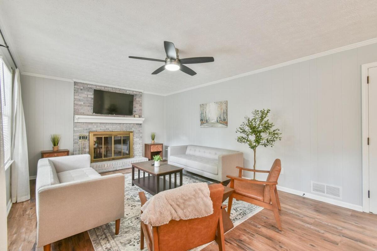 Cozy Home With Arcade, Ping Pong & Fenced Backyard Lawrenceville Exteriér fotografie
